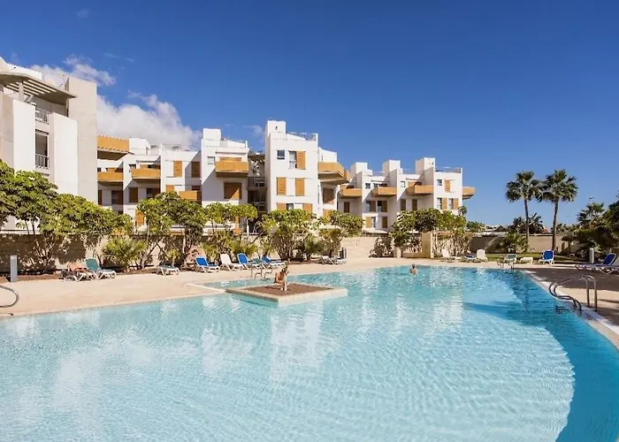 El Medano Beachfront Triplex Penthouse With Pool, Rooftop, Sea View