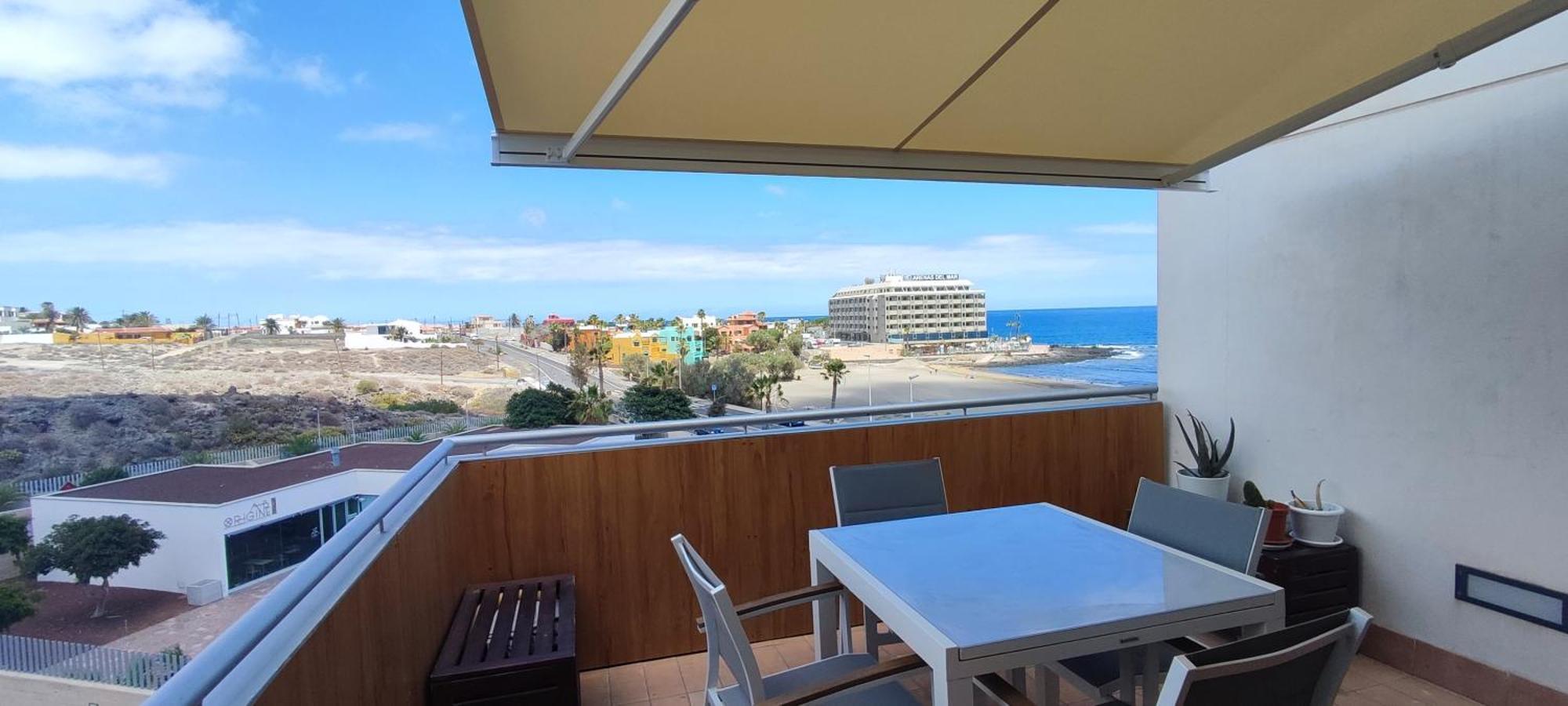 Beachfront Triplex Penthouse With Pool, Rooftop, Sea View Apartment El Médano