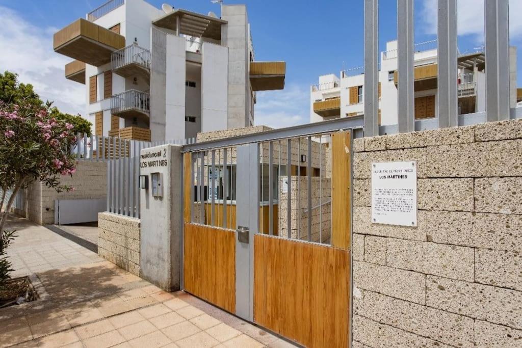 Beachfront Triplex Penthouse With Pool, Rooftop, Sea View Appartement El Médano